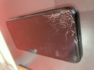 iPhone11Pro ガラス　修理　川口