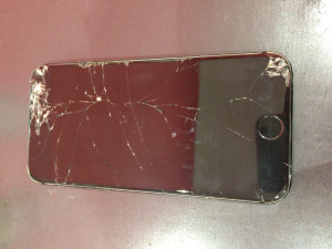 iPhone7画面破損写真