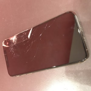 iPhoneXS　画面修理　即日　川口駅