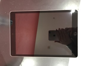 iPad 9 修理　画面　ガラス　修理　川口