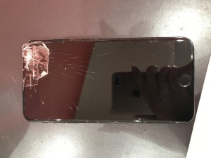 iPhone7Plus 画面　ガラス　修理　川口