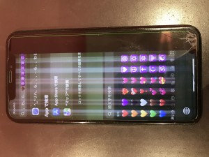 iPhoneXゴーストタッチと液晶漏れの故障画面