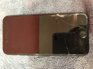 iPhone7液晶画面破損