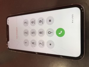 iPhone11 ガラス割れ修理　川口
