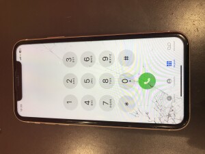 iPhone 画面修理　戸田市