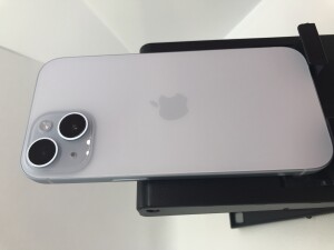 iPhone15ガラスコーティング背面