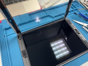 iPad ガラス修理　川口