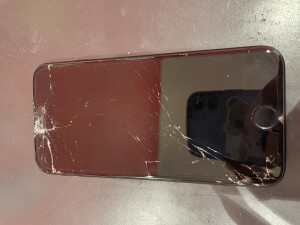 iPhone ガラス修理　川口