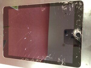 iPad Air 画面修理　戸田市