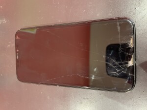 iPhone11 画面修理　戸田市