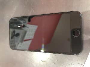 iPhoneSE第3世代　修理　戸田