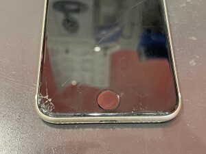 iPhoneSE第3世代　画面修理 川口