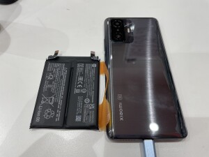 Xiaomi バッテリー交換 修理 戸田市